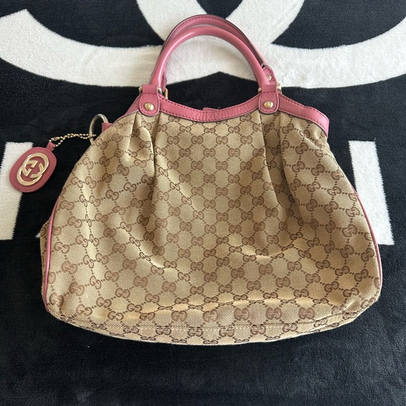 Well loved Hobo Gucci - Picture 1 of 11